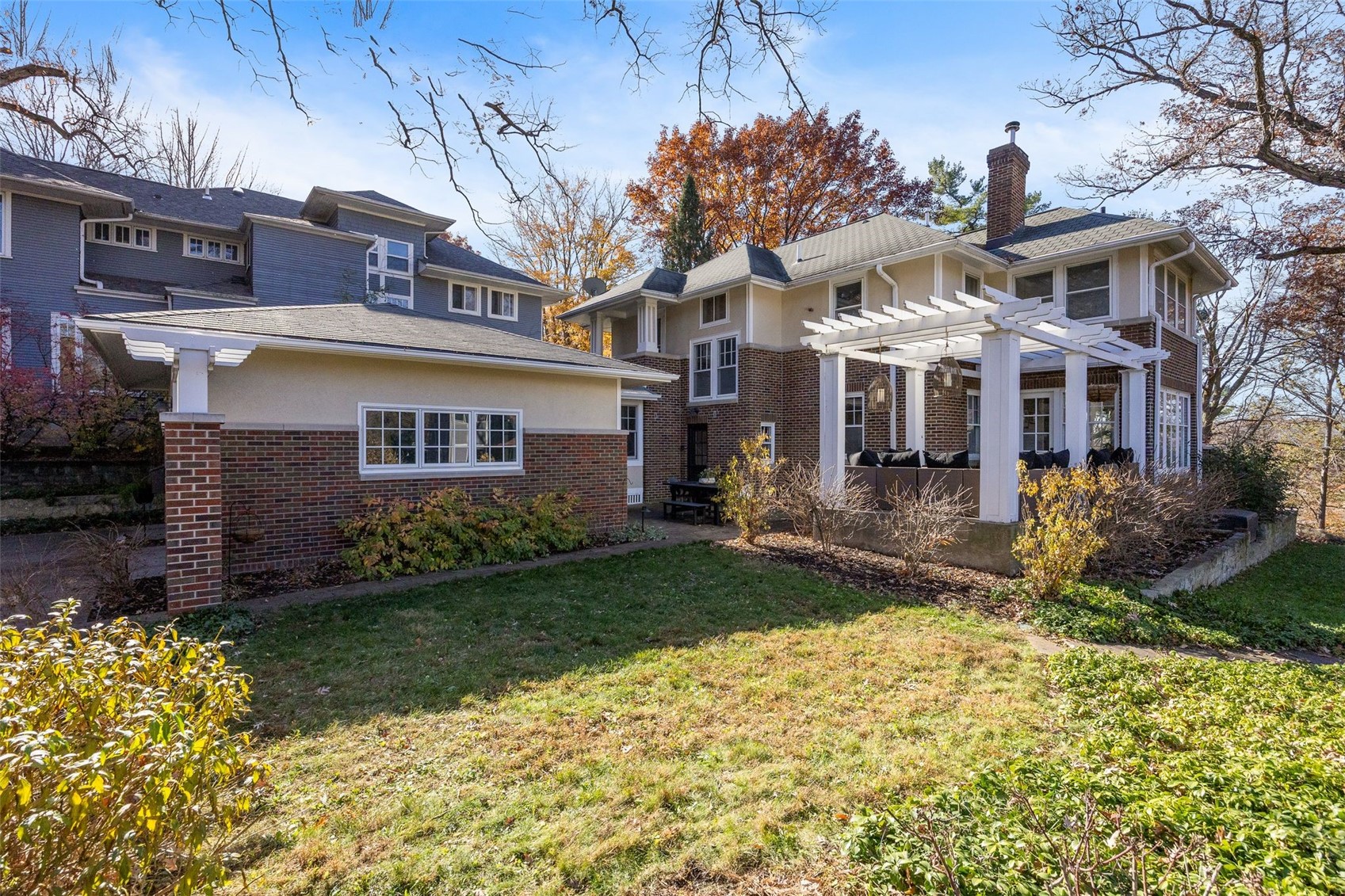 8 Bella Vista Iowa City IA 52245