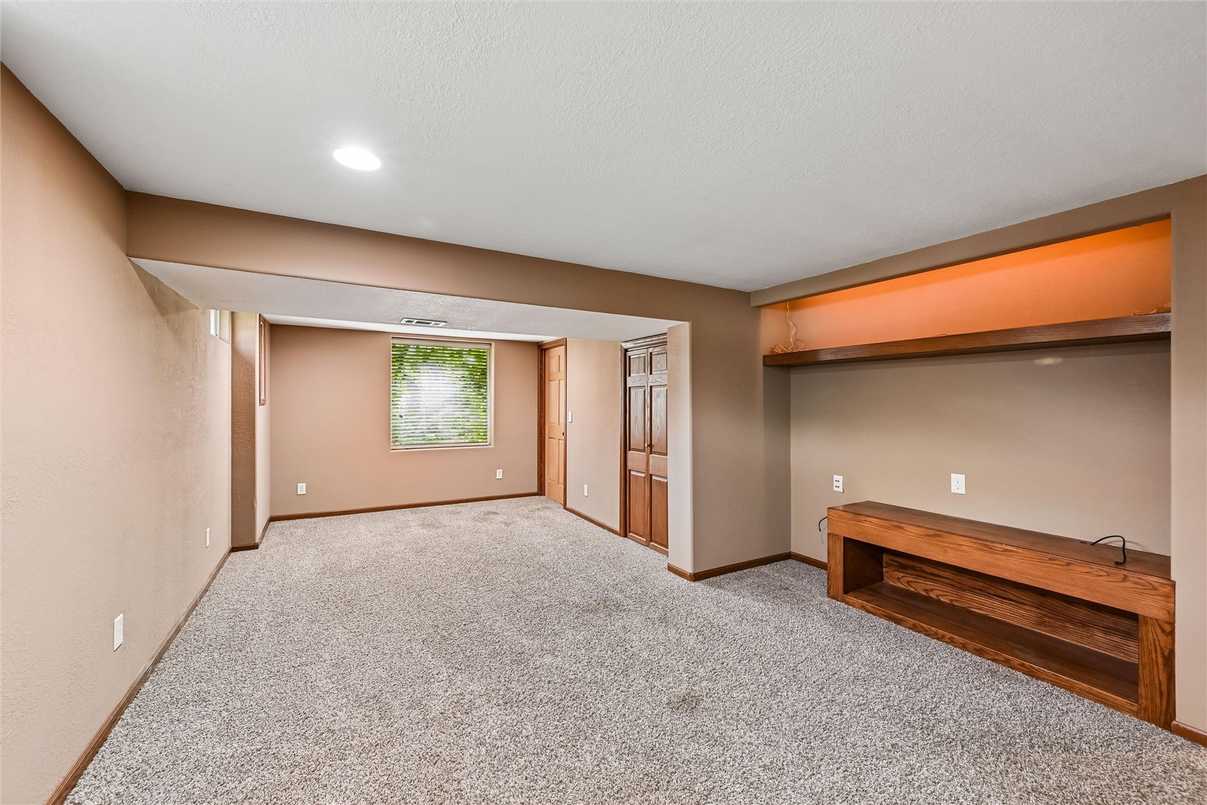 3113 Clover Drive SW Cedar Rapids IA 52404