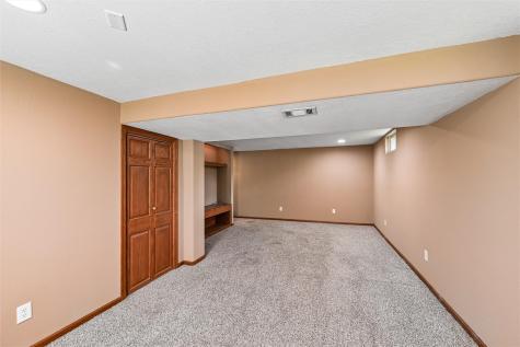 3113 Clover Drive SW Cedar Rapids IA 52404