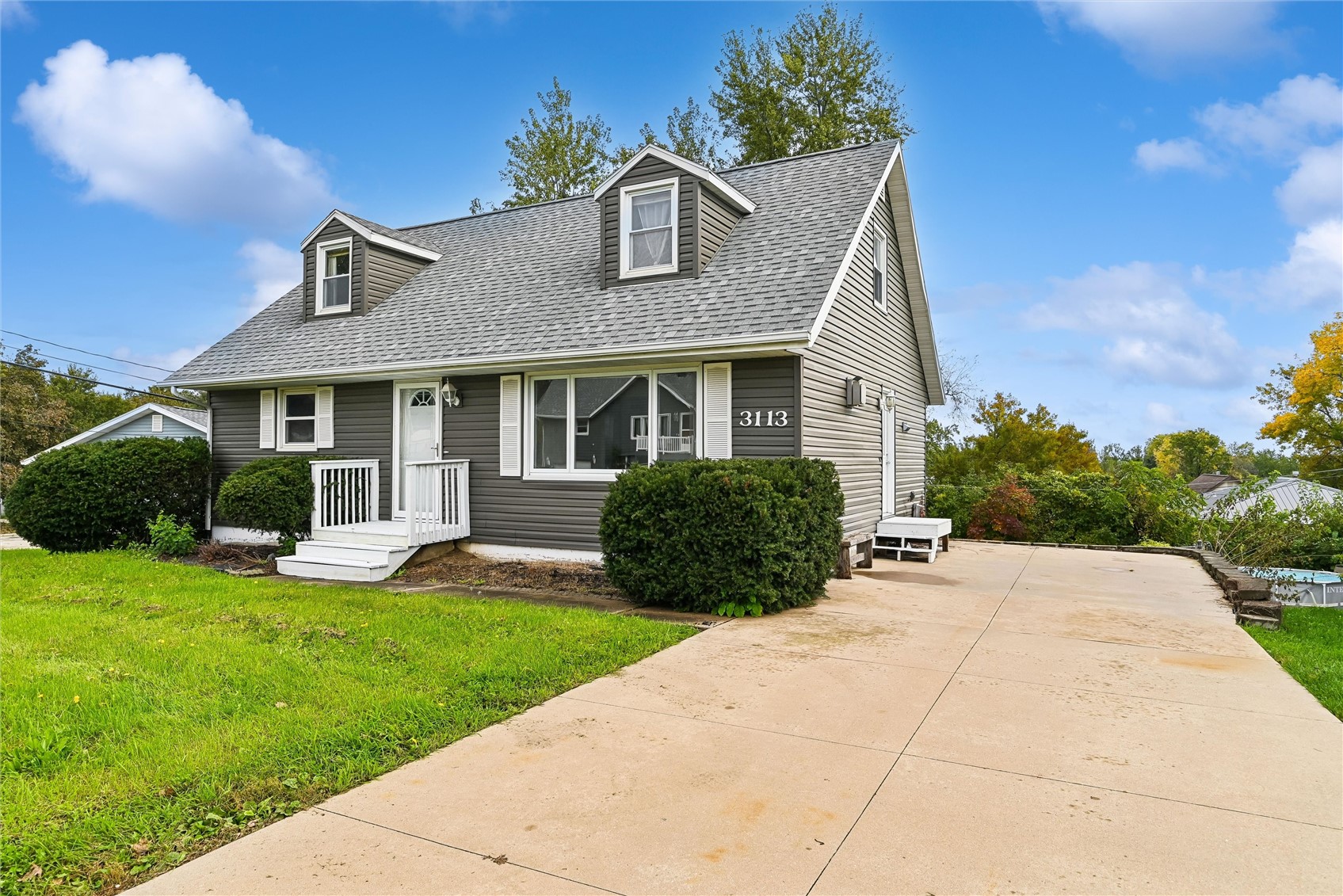 3113 Clover Drive SW Cedar Rapids IA 52404