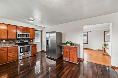 3113 Clover Drive SW Cedar Rapids IA 52404