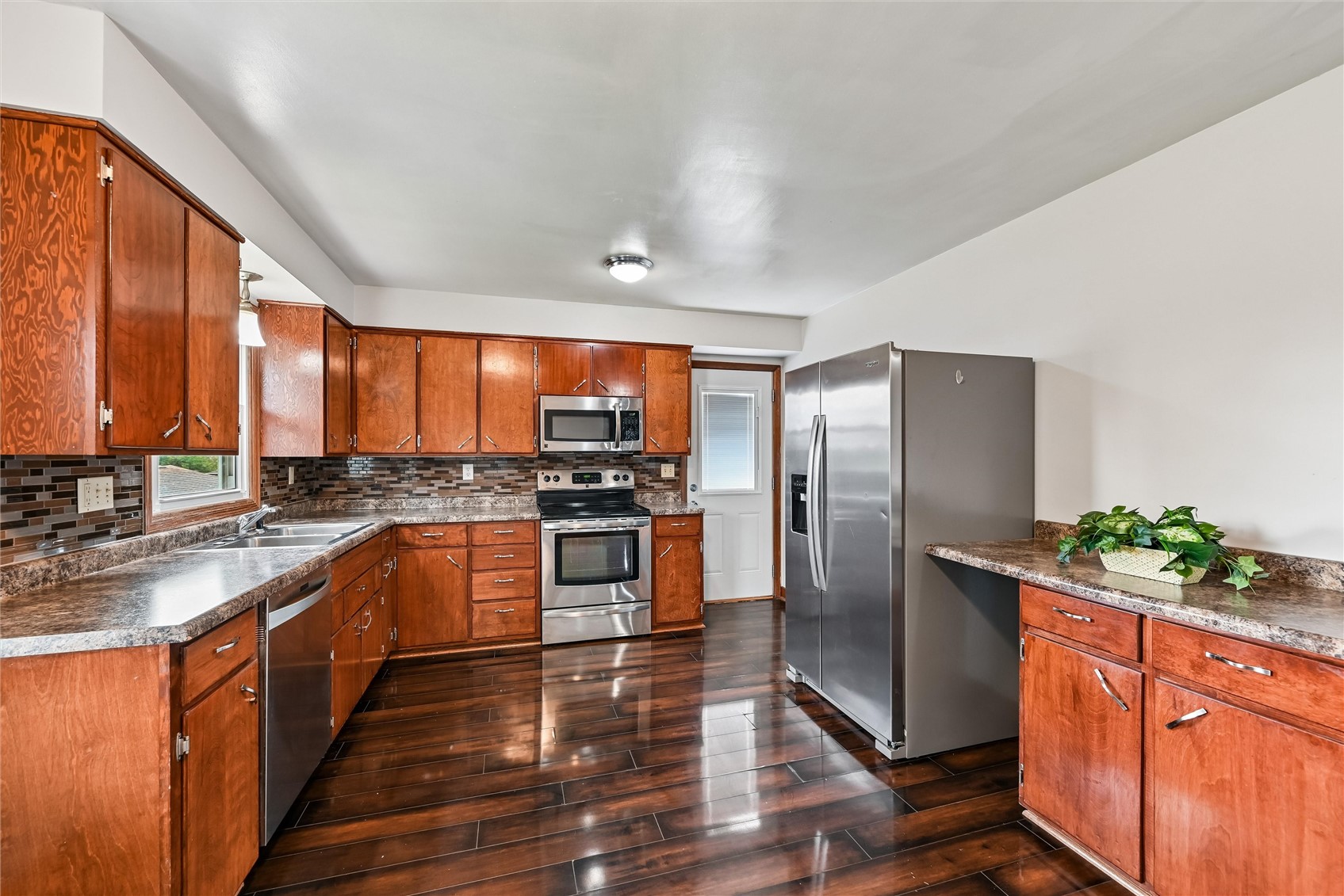 3113 Clover Drive SW Cedar Rapids IA 52404