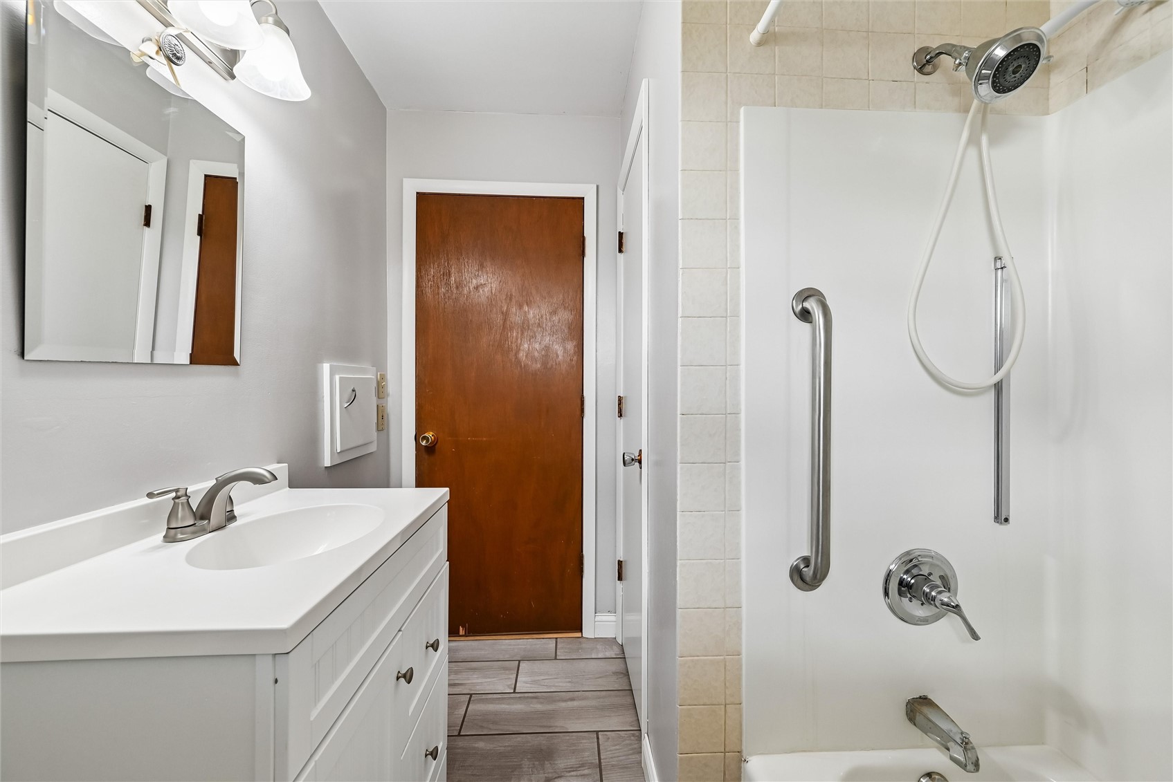 3113 Clover Drive SW Cedar Rapids IA 52404