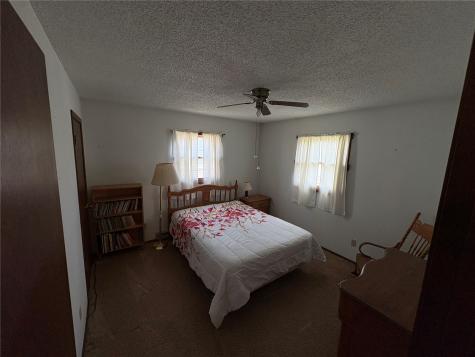 706 E Hilton Street Marengo IA 52301