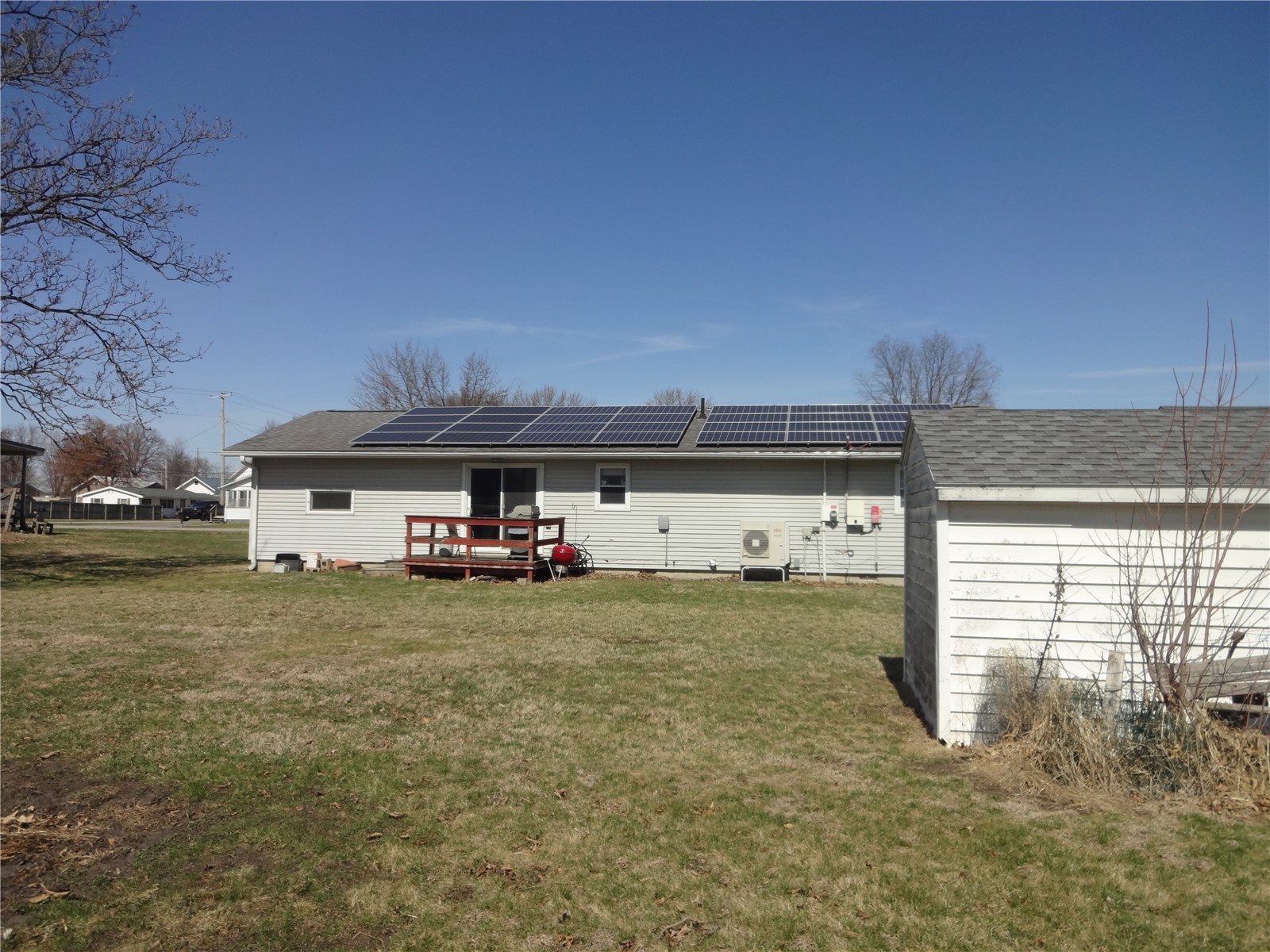 706 E Hilton Street Marengo IA 52301