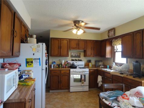 706 E Hilton Street Marengo IA 52301