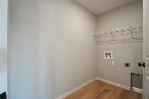 1814 Shady Grove Road SW Cedar Rapids IA 52404