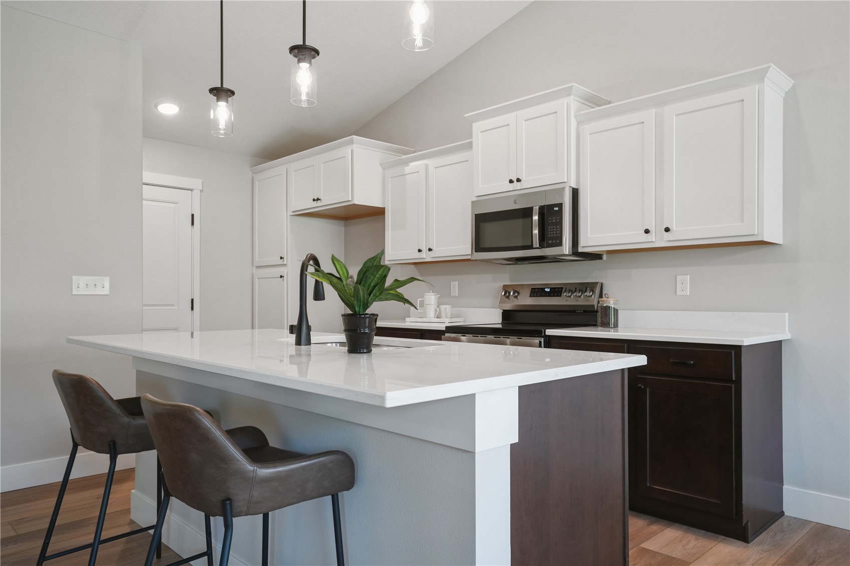 1814 Shady Grove Road SW Cedar Rapids IA 52404