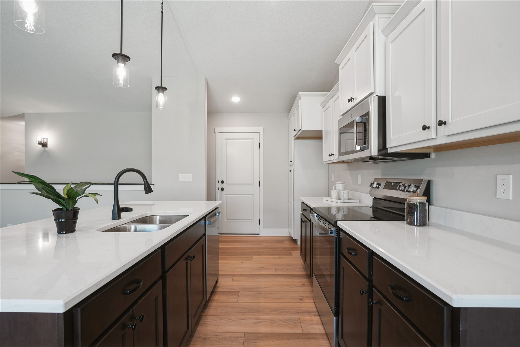 1814 Shady Grove Road SW Cedar Rapids IA 52404