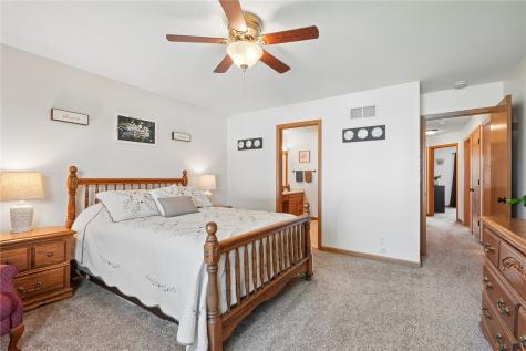 3720 Monarch Avenue Marion IA 52302