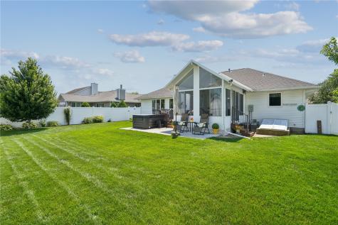 3720 Monarch Avenue Marion IA 52302