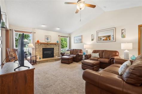 3720 Monarch Avenue Marion IA 52302