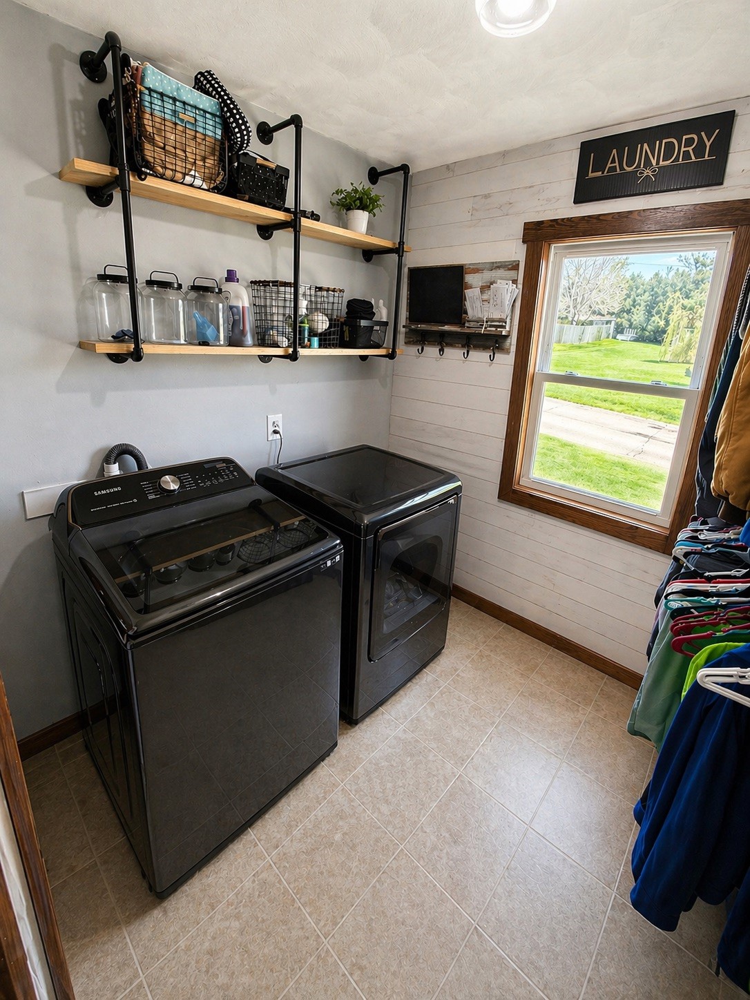 740 W 6th Street Monticello IA 52310