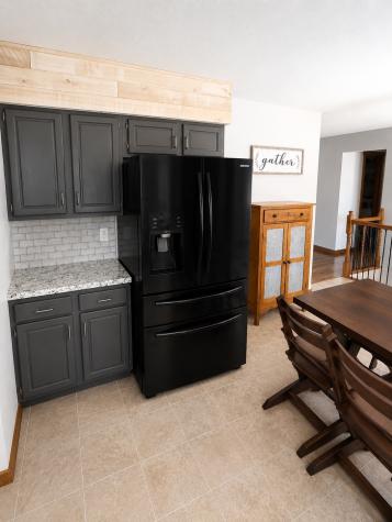 740 W 6th Street Monticello IA 52310