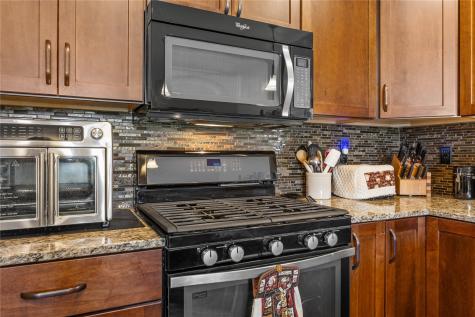 982 Raleigh Lane Marion IA 52302