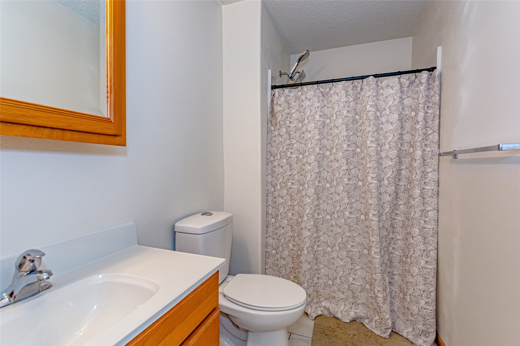 2335 Jomar Court SW Cedar Rapids IA 52404