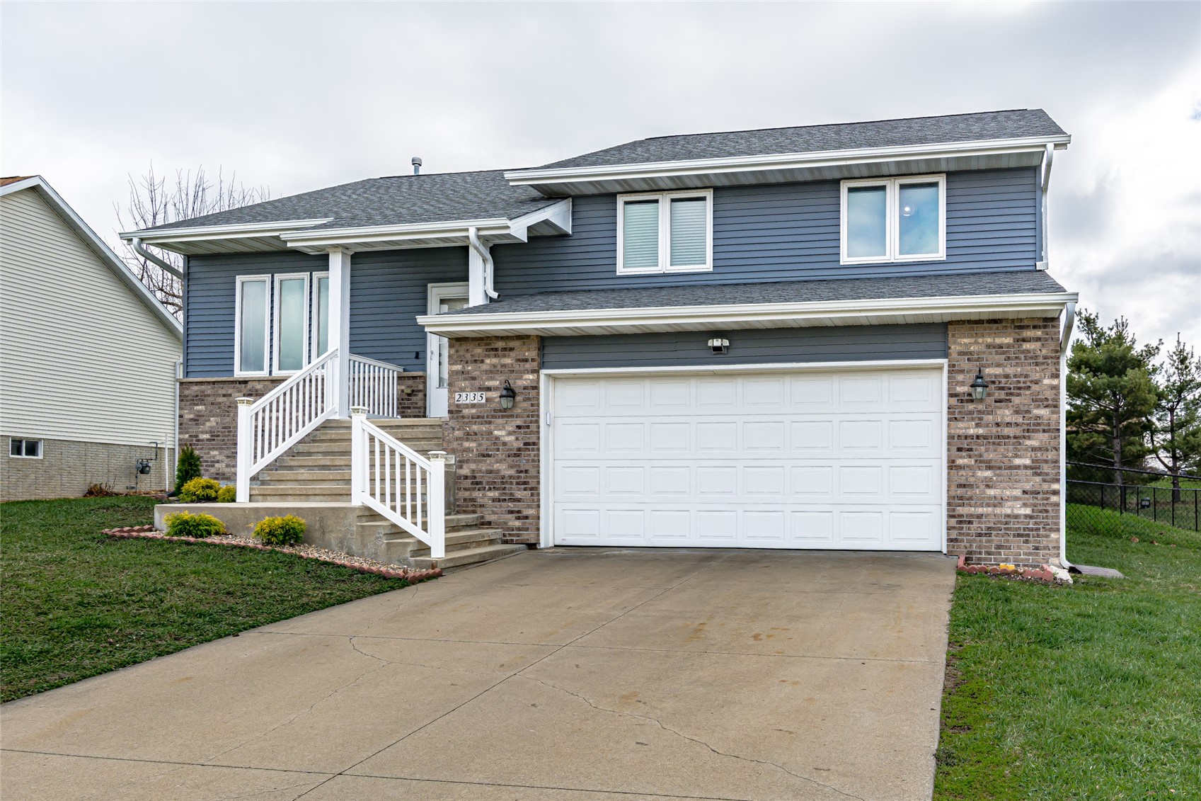 2335 Jomar Court SW Cedar Rapids IA 52404