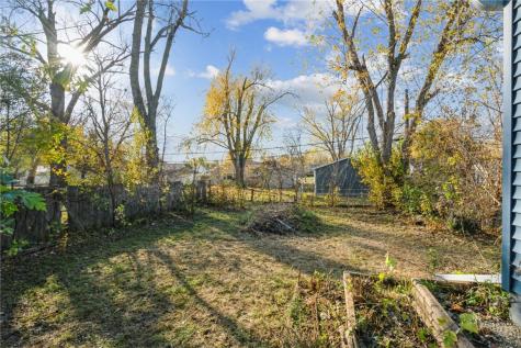 3730 Kencrest Drive NE Cedar Rapids IA 52402