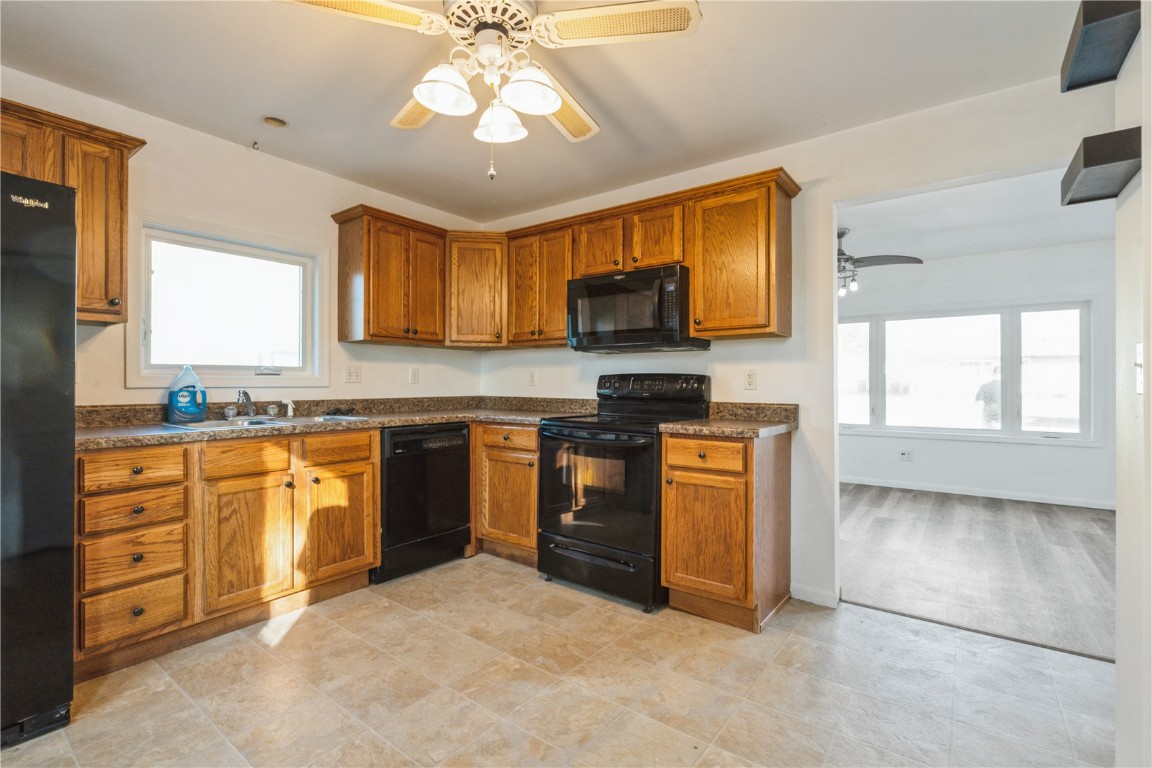 3730 Kencrest Drive NE Cedar Rapids IA 52402