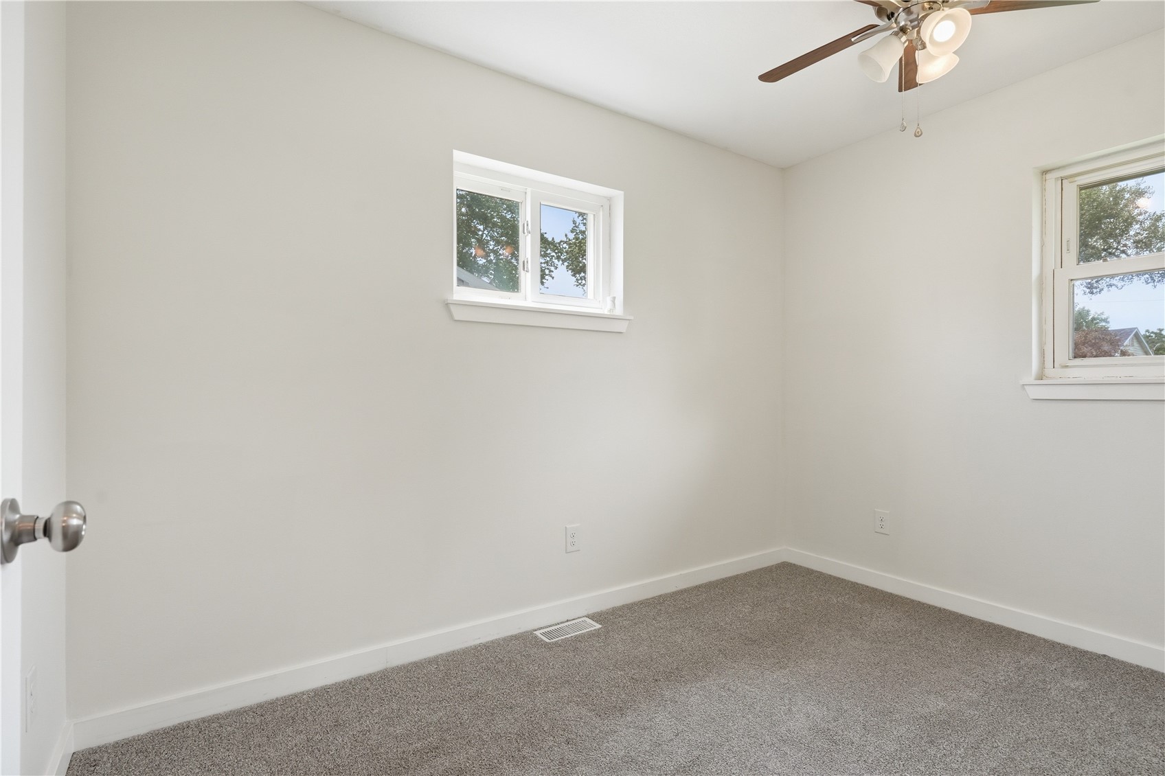 4432 Sherman Street NE Cedar Rapids IA 52402