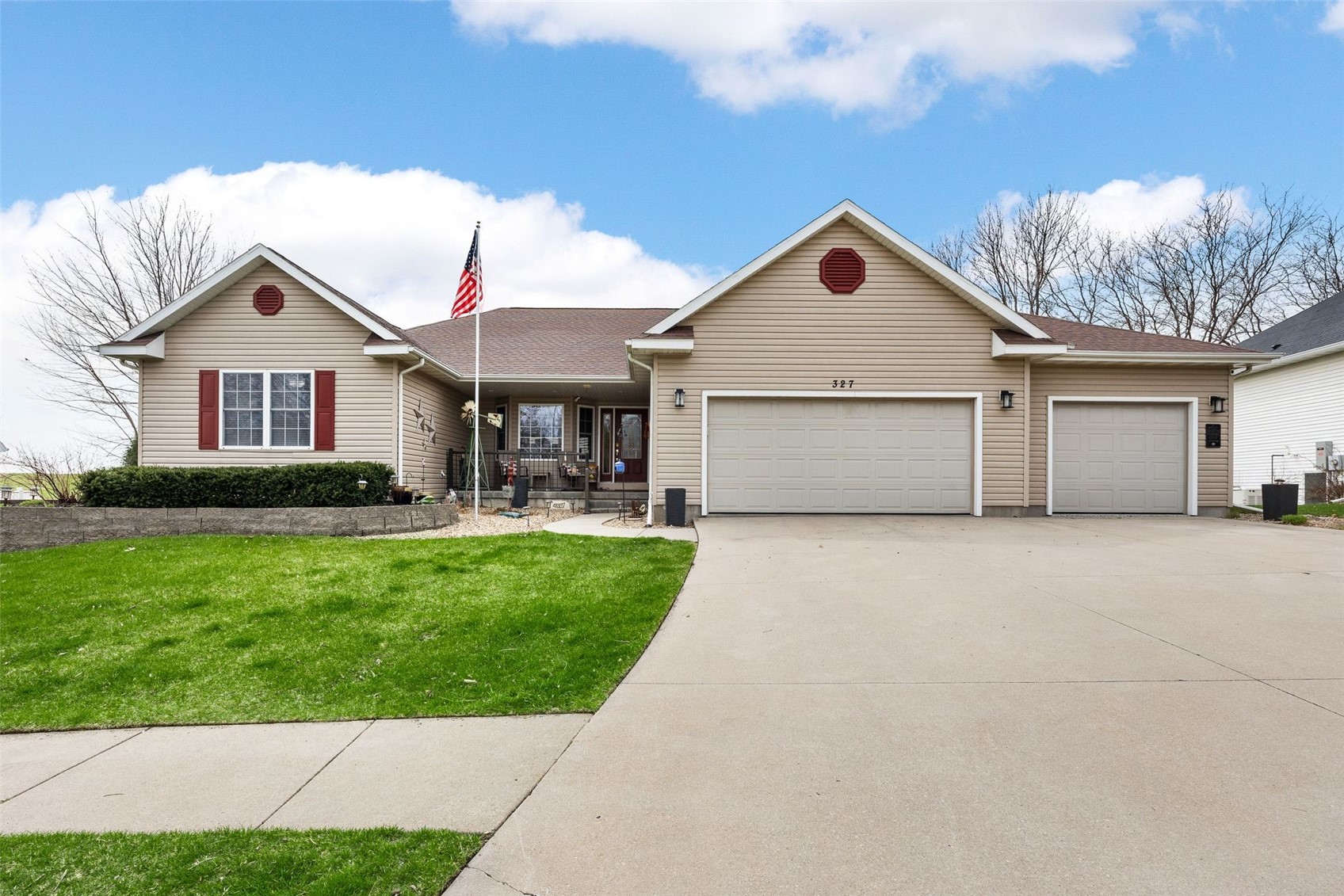 327 Hillview Drive SE Mt Vernon IA 52314