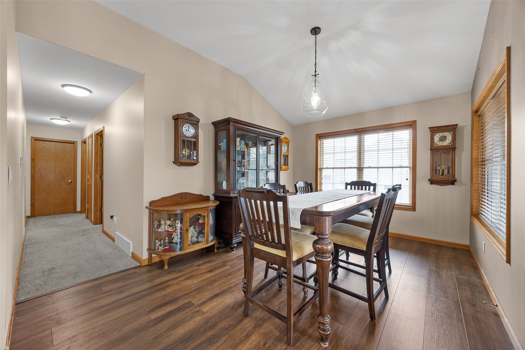327 Hillview Drive SE Mt Vernon IA 52314