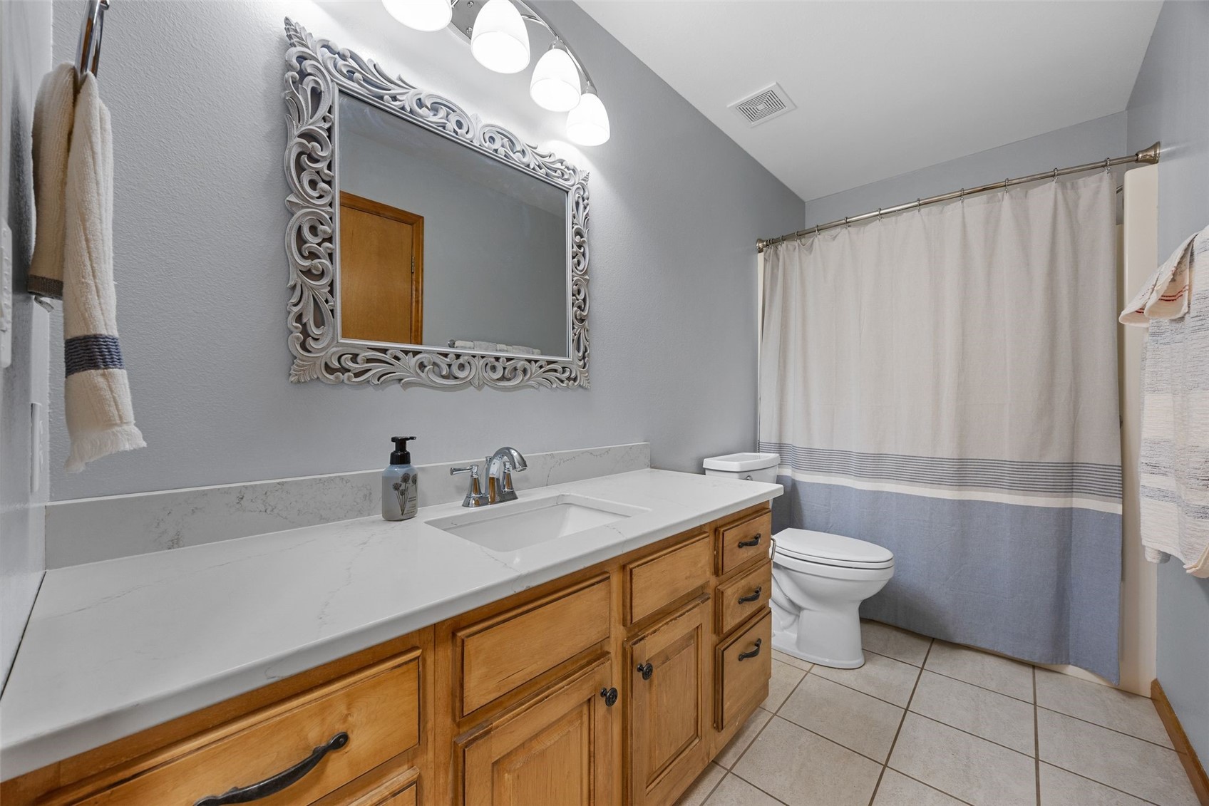327 Hillview Drive SE Mt Vernon IA 52314