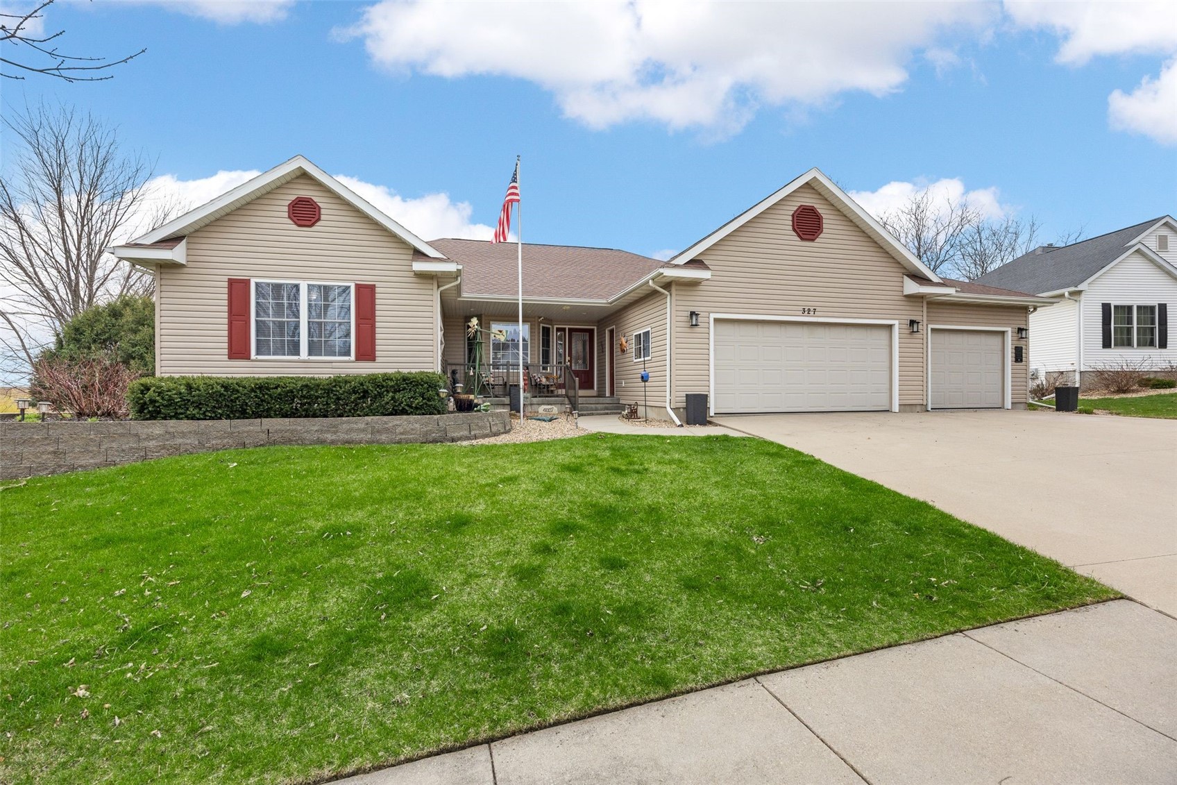 327 Hillview Drive SE Mt Vernon IA 52314