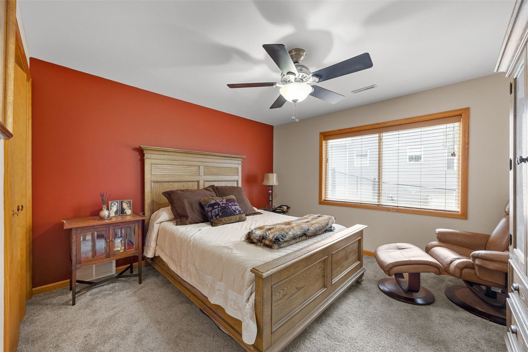 327 Hillview Drive SE Mt Vernon IA 52314
