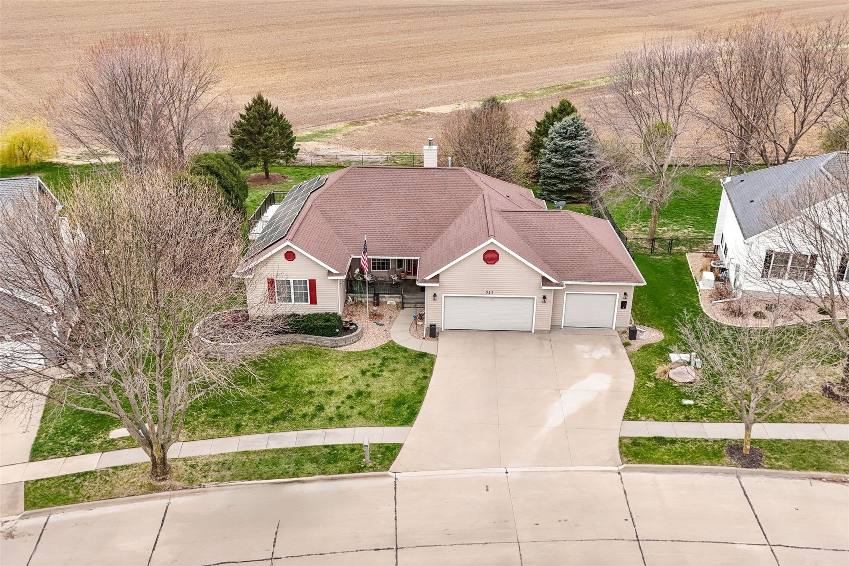 327 Hillview Drive SE Mt Vernon IA 52314