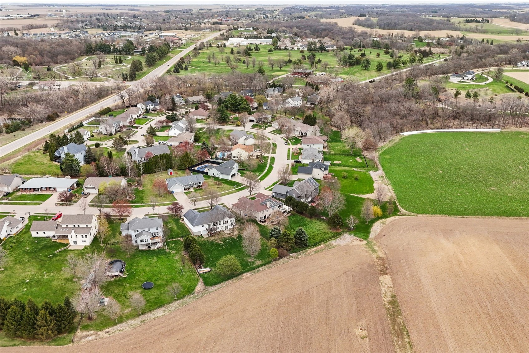327 Hillview Drive SE Mt Vernon IA 52314