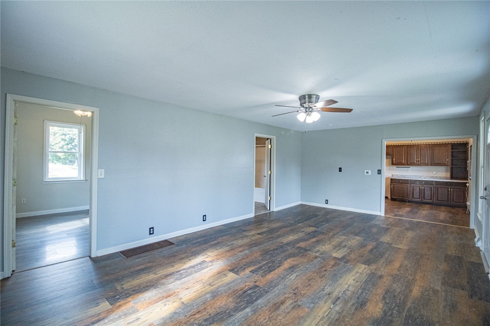 250 N Elm Street Monticello IA 52310
