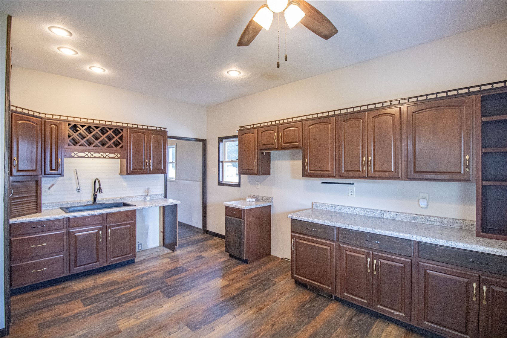 250 N Elm Street Monticello IA 52310