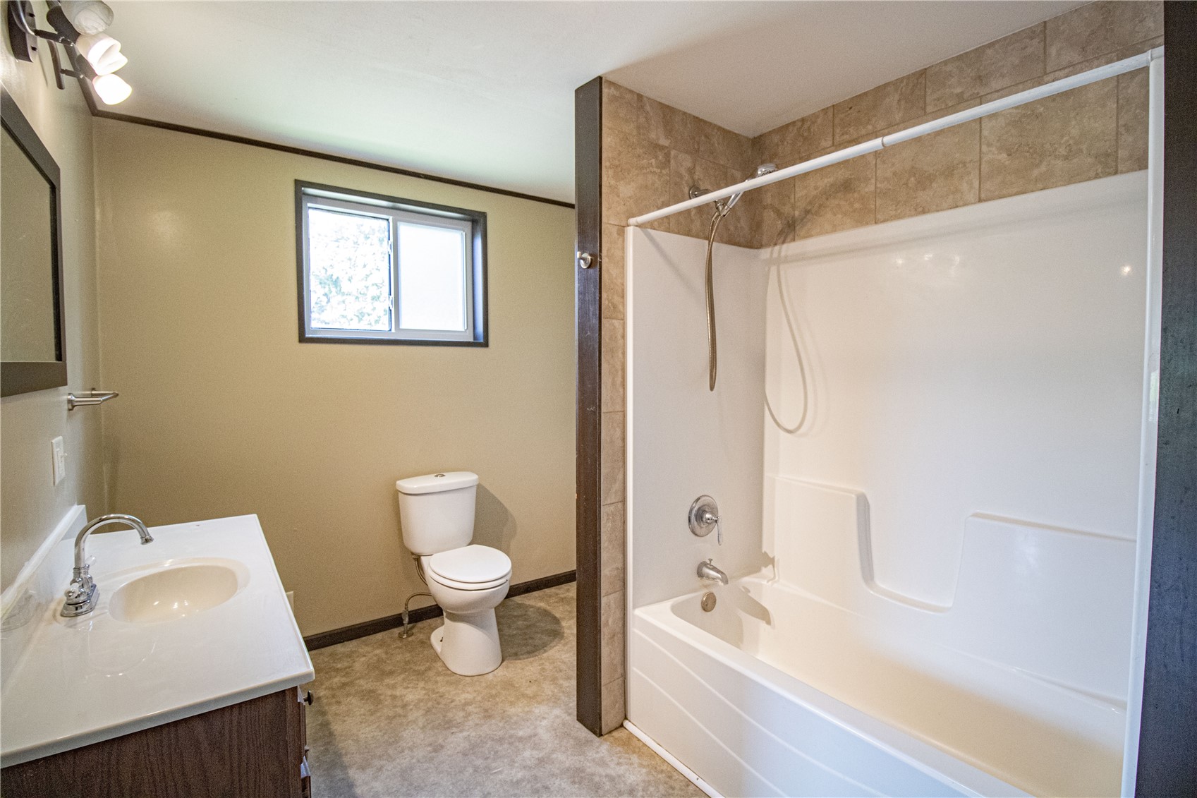 250 N Elm Street Monticello IA 52310