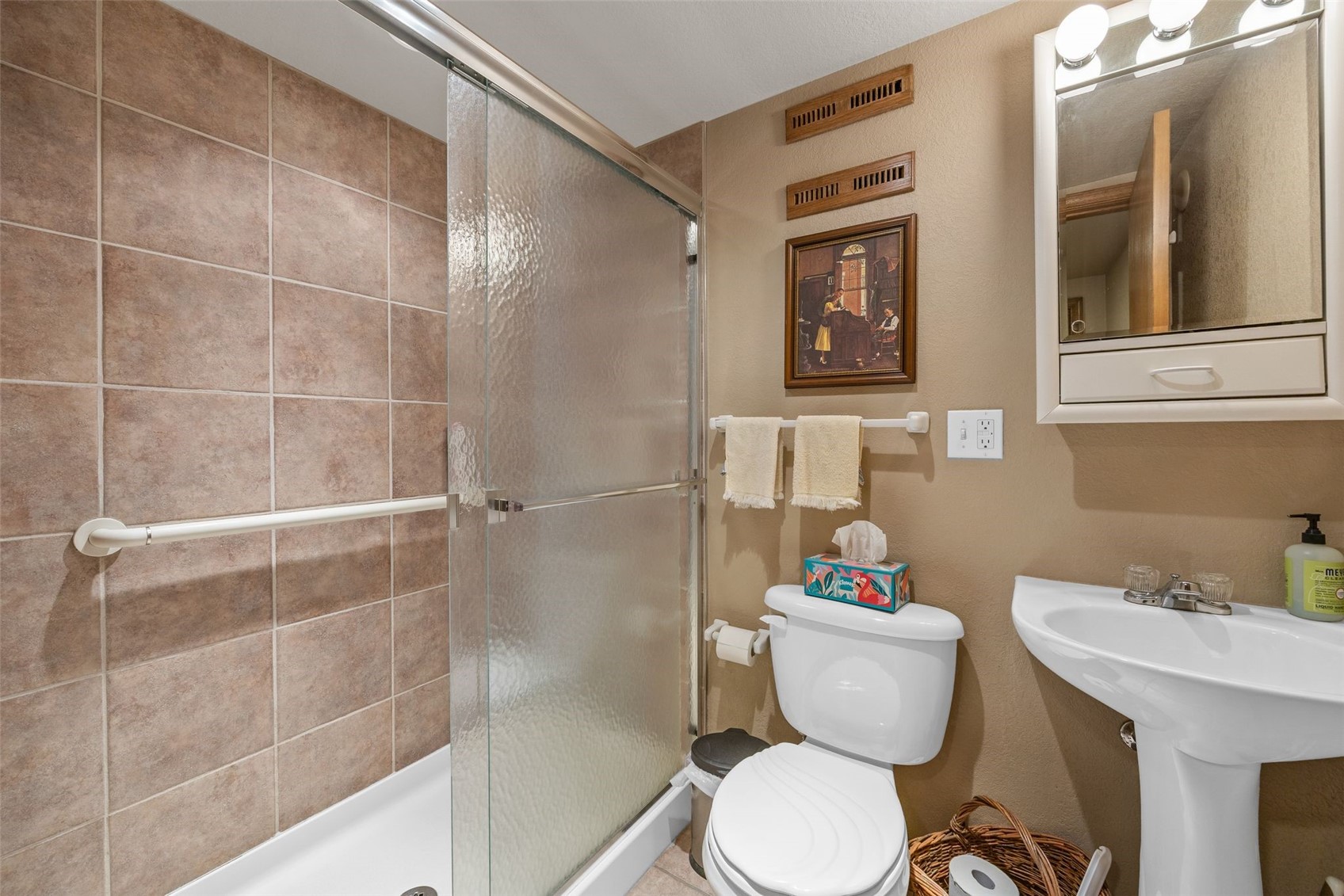 2148 Blake Boulevard SE Cedar Rapids IA 52403
