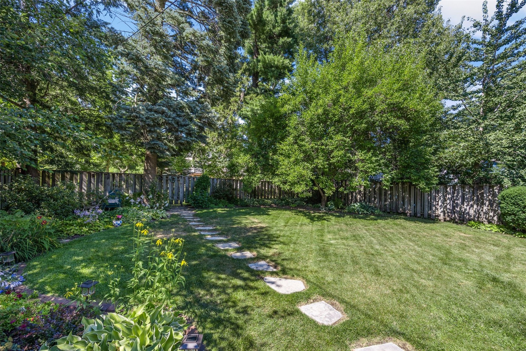 2148 Blake Boulevard SE Cedar Rapids IA 52403
