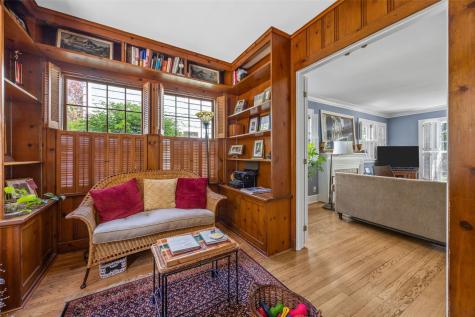 2148 Blake Boulevard SE Cedar Rapids IA 52403