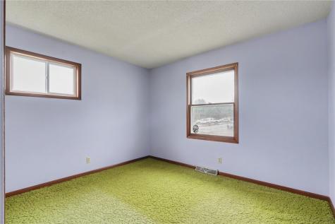 347 3rd Street N Central City IA 52214