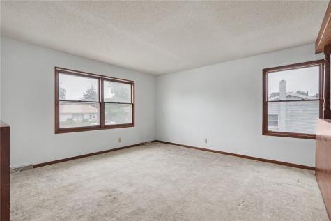 347 3rd Street N Central City IA 52214