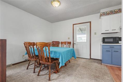 347 3rd Street N Central City IA 52214