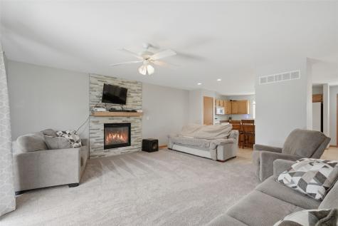 3305 Lennon Lane Marion IA 52302