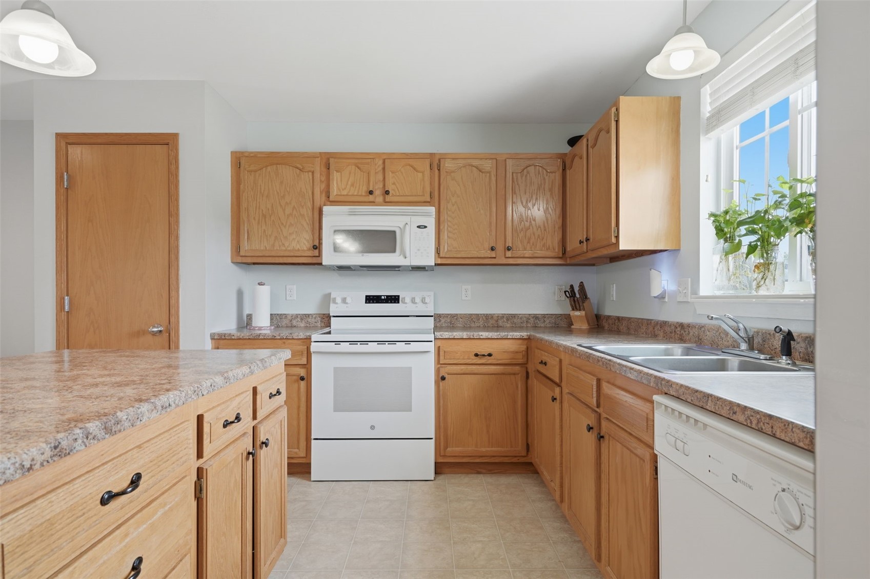 3305 Lennon Lane Marion IA 52302