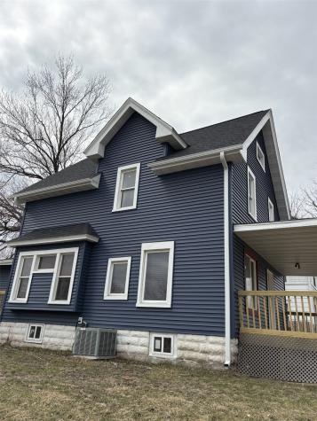 353 7th Avenue SW Cedar Rapids IA 52404
