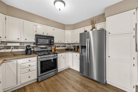 509 Bezdek Drive NW Cedar Rapids IA 52405