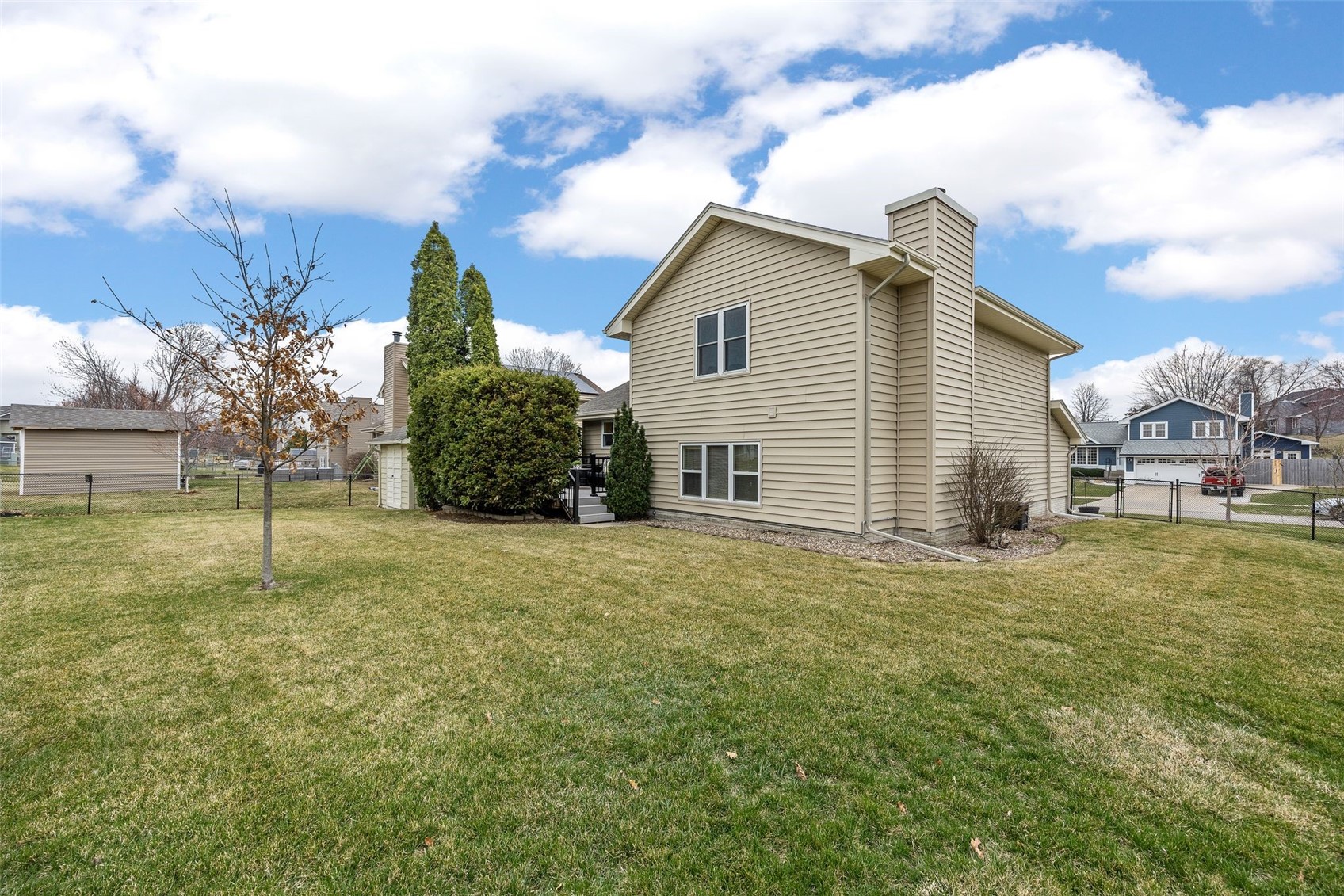509 Bezdek Drive NW Cedar Rapids IA 52405