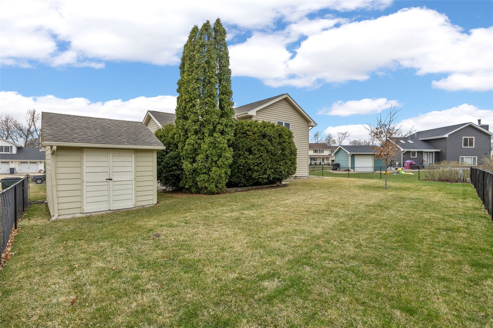 509 Bezdek Drive NW Cedar Rapids IA 52405