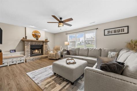 509 Bezdek Drive NW Cedar Rapids IA 52405
