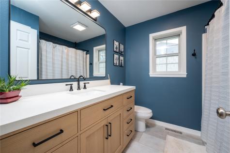 272 Barrington Court Marion IA 52302
