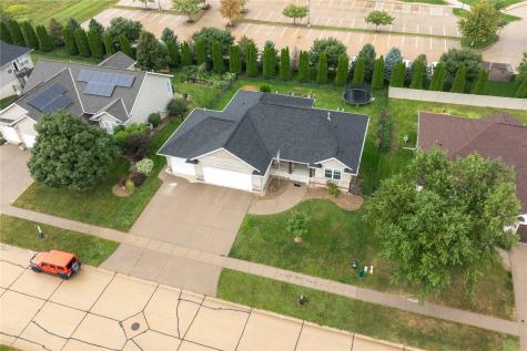 272 Barrington Court Marion IA 52302