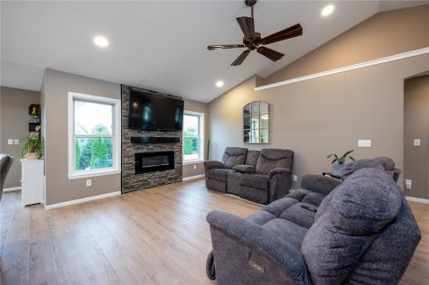 272 Barrington Court Marion IA 52302